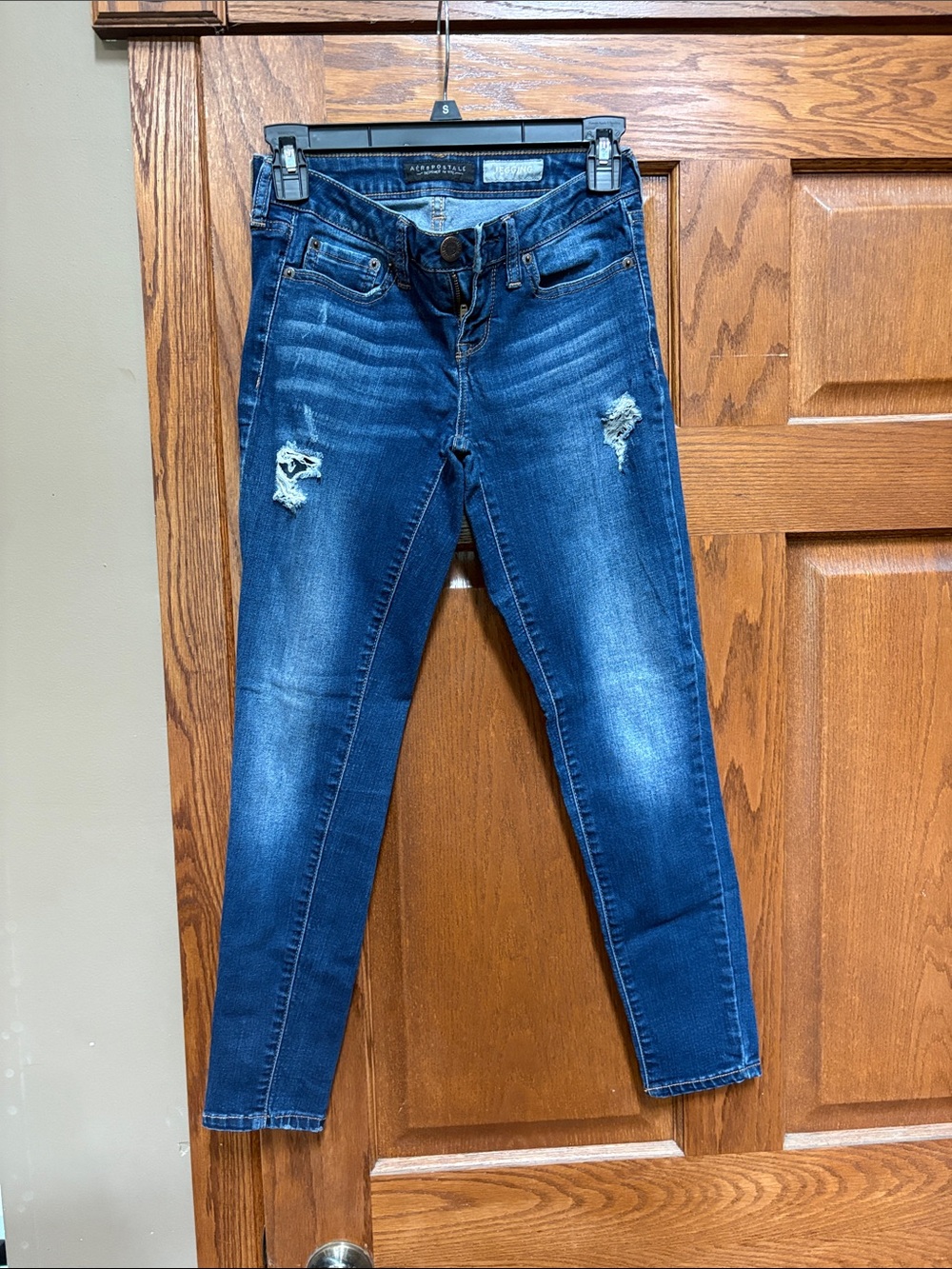 Aeropostale Dark Blue Distressed Women’s Jeans Size 0 Short